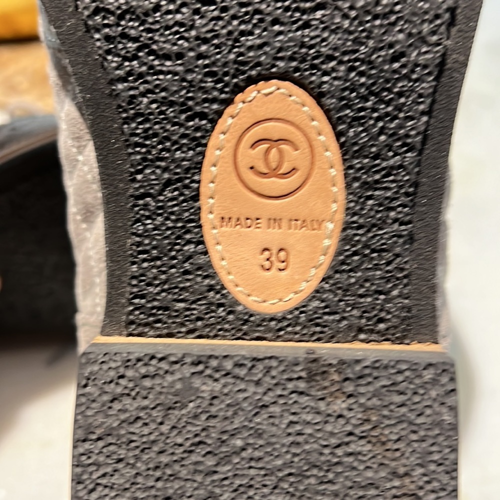 Chanel Oxford shoes - Picture 12 of 12